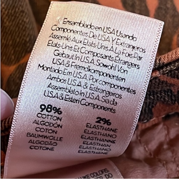 MOTHER High Waisted Looker Ankle Fray Animal Attraction Red Leopard Size 26 NWOT - Picture 9 of 11